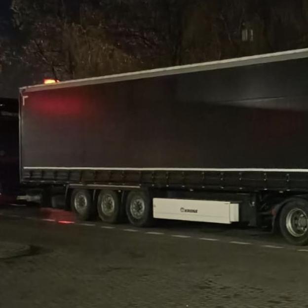 RUTKOWSKI: Ciągnik siodłowy DAF wraz z naczepą zniknął w nocy z piątku na sobotę. Plaga kradzieży pojazdów mechanicznych w Łodzi!
