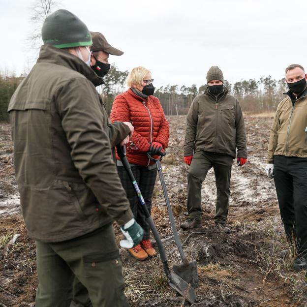 Akcja sadzenia drzew z okazji Międzynarodowego Dnia Lasów