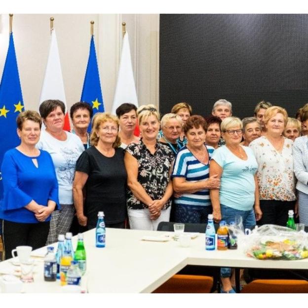 Seniorzy z gminy Godziesze Wielkie odwiedzili MRiPS