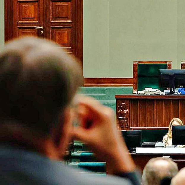 [VIDEO] Rekordowo wysokie zarobki w mediach publicznych! Premier Donald Tusk w pełni popiera działania Ministra Kultury i Dziedzictwa Narodowego Bartłomieja Sienkiewicza