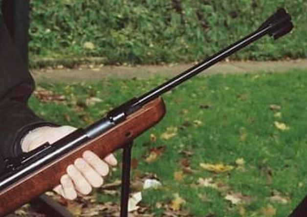Sąd za strzelanie do 9-letniego syna z wiatrówki