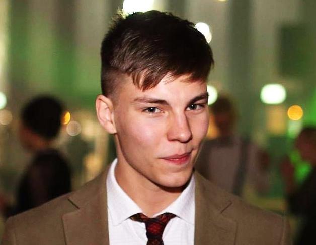 [VIDEO] Sosnowiec: Zaginął maturzysta Armin Smyczek. Publikujemy zapis z monitoringu