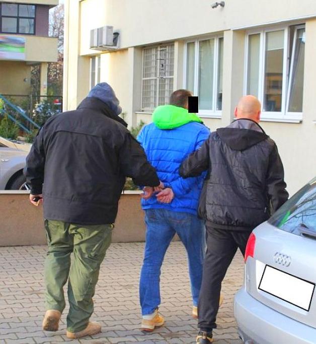 Łowcy cieni zatrzymali w szpitalu skazanego za udział w grupie żoliborskiej