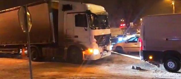 [VIDEO] Załamanie pogody nad Polską. Paraliż dróg. Jaka prognoza na najbliższe dni?