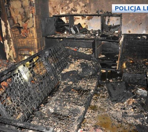 Legniccy policjanci uratowali życie dwóm mężczyznom uwięzionym w płonącej kamienicy