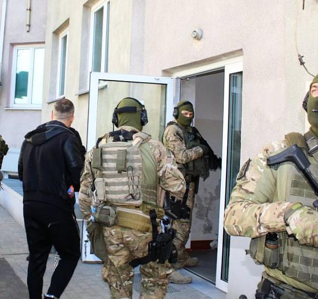 Areszty tymczasowe za uprowadzenie dla okupu