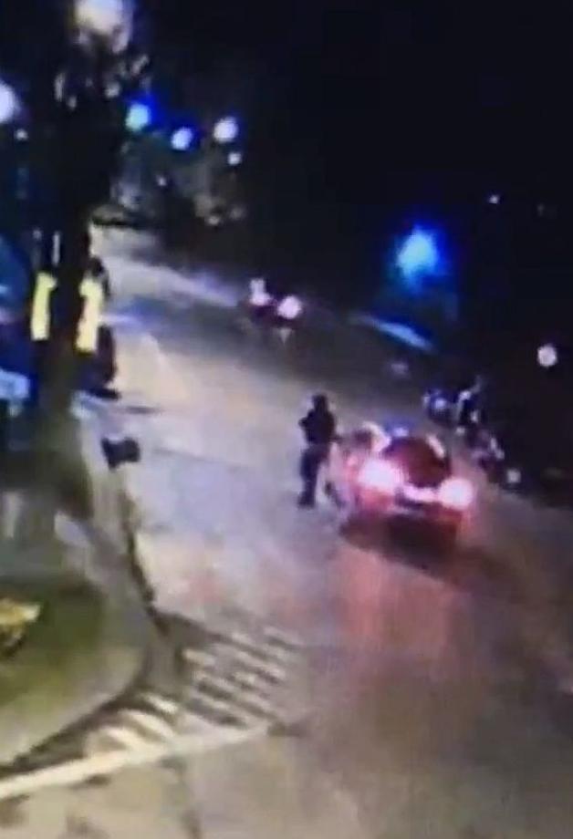 [VIDEO] Olecko: 25-latek potrącony na przejściu dla pieszych