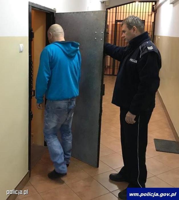 Poszukiwany Europejskim Nakazem Aresztowania wpadł, bo przechodził przez jezdnię w miejscu niedozwolonym