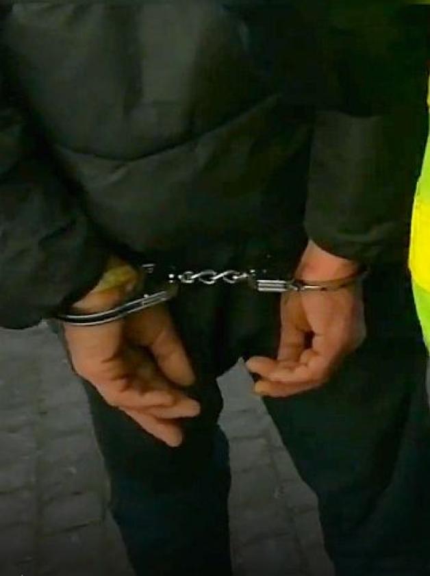 Wałbrzych: Podczas kłótni sięgnął po nóż i zaatakował. Policjanci zatrzymali podejrzanego