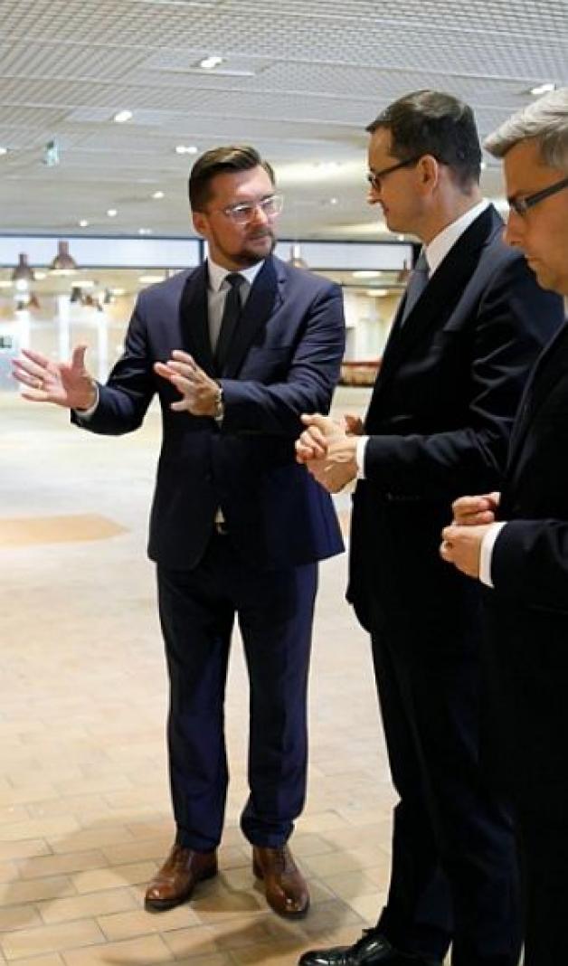 [VIDEO] Katowice: Premier zainaugurował budowę instytucji naukowych