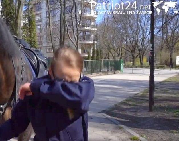 [VIDEO] AAAaaa.. Psik!. Policja z Janem Brzechwa walczą z epidemią!