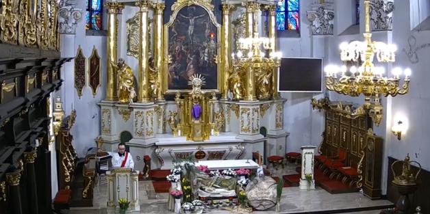 [VIDEO] Słowo na Wielki Piątek, drugi dzień Triduum Paschalnego. I o godz. 18 Liturgia Męki Pańskiej a godz. 20 Droga Krzyżowa z Bochni