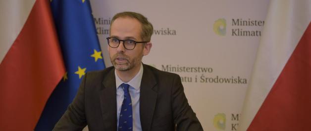 Wiceminister Guibourgé-Czetwertyński podczas rozmowy z wiceministrem handlu, przemysłu i energii Korei Południowej