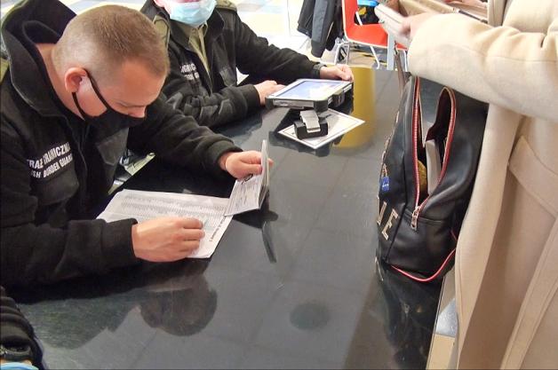 Dublerskie oszustwa obywateli Turcji, RPA i Pakistanu w ubieganiu się o obywatelstwo polskie