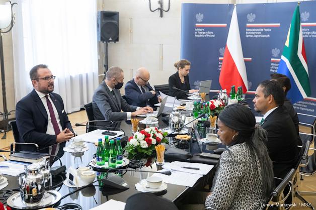 Konsultacje polityczne wiceministrów spraw zagranicznych Polski i RPA m.in. o stabilizację sytuacji bezpieczeństwa w regionie Cabo Delgado w północnej części Mozambiku