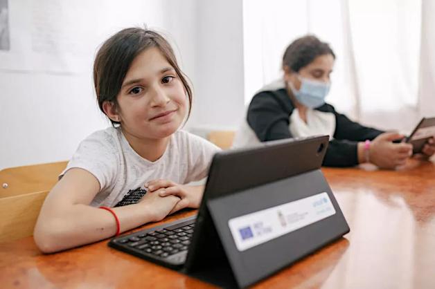 Dziewczęta w cyfrowym świecie. UNICEF obchodzi Międzynarodowy Dzień Dziewcząt
