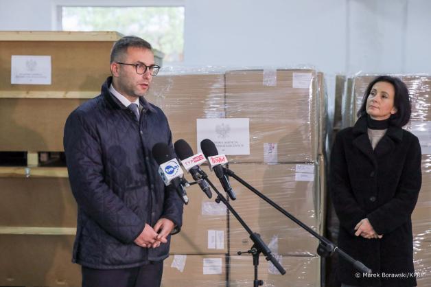 Z inicjatywy Prezydenta wyruszył kolejny transport z pomocą dla migrantów na granicy z Białorusią