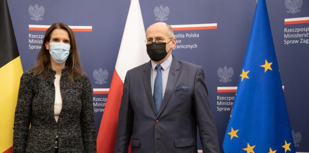 Spotkanie ministra Zbigniewa Raua z minister spraw zagranicznych Belgii Sophie Wilmès. Ministrowie omówili m.in. kwestię wspólnej odpowiedzi UE na rosyjską inwazję na Ukrainę