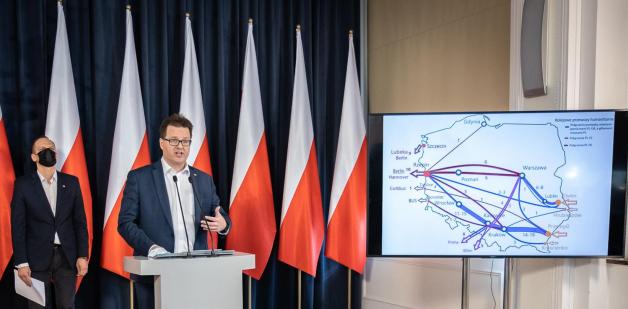 Działania w zakresie transportu związane z toczącą się wojną rosyjsko-ukraińską. Przewóz uchodźców koleją. Bezpłatne przejazdy na terenie swoich krajów oferują także przewoźnicy kolejowi z Niemiec, Czech, Słowacji, Austrii i Węgier