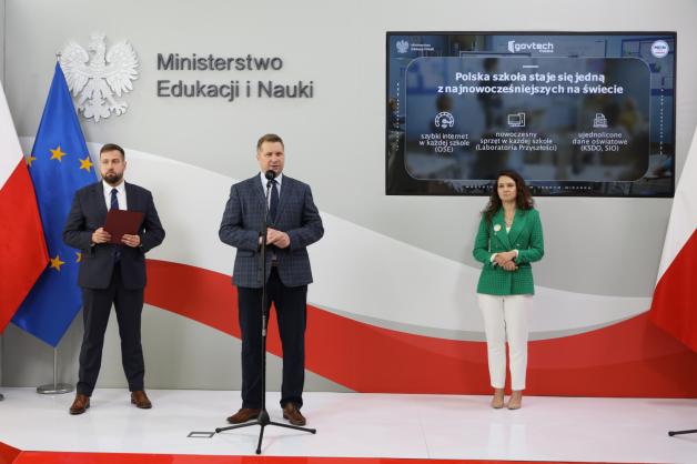 [VIDEO] Cyfrowa szkoła przyszłości – rozpoczęcie konsultacji dotyczących portalu edukacja.gov.pl