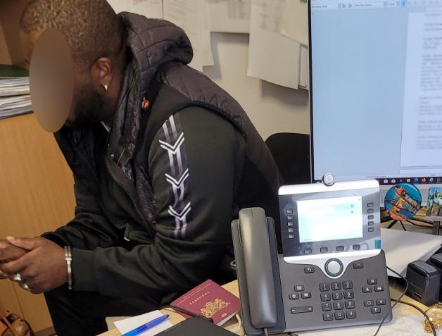 Był niegrzeczny i wróci do Holandii