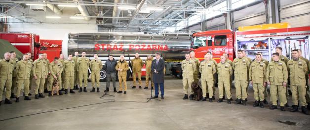 76 polskich strażaków weźmie udział w akcji ratowniczej po trzęsieniu ziemi w Turcji