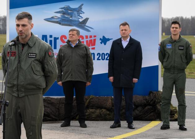 AIR SHOW 2023 w Radomiu pod hasłem „Niezwyciężeni w przestworzach”