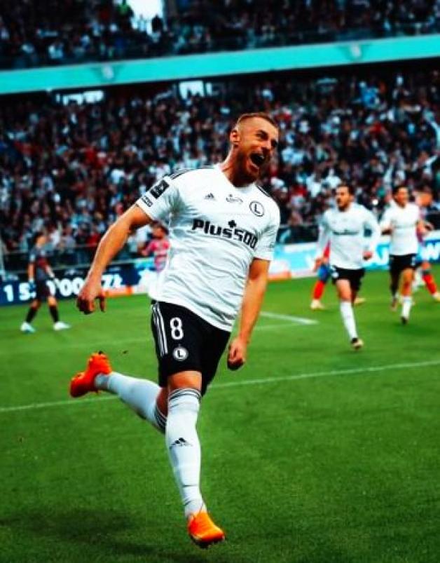 Legia wygrywa z Rakowem, a mecz kończy się wynikiem 3:1