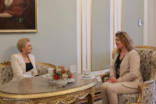 Przeciwdziałanie wykluczeniu osób niepełnosprawnych tematem rozmowy Pierwszej Damy