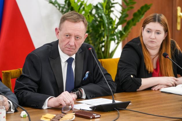 Posiedzenie sztabu kryzysowego w ministerstwie rolnictwa