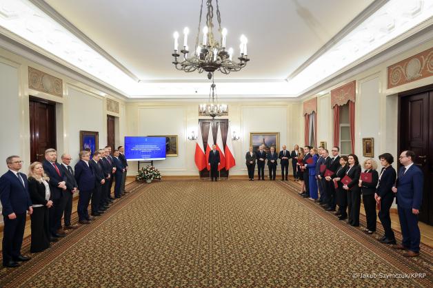 [VIDEO] Prezydent Rzeczypospolitej Polskiej Andrzej Duda powołał przedstawicieli strony rządowej w skład Rady Dialogu Społecznego