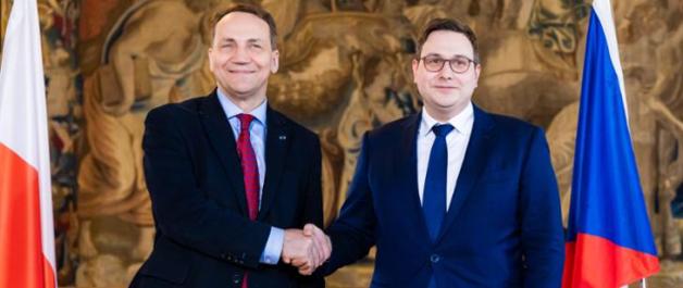 Dwudniową wizytę w Pradze szef polskiej dyplomacji rozpoczął od spotkania z ministrem Janem Lipavským