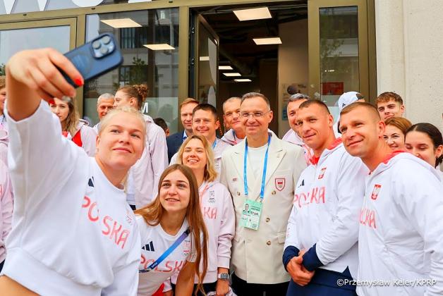 [VIDEO] Igrzyska olimpijskie. Andrzej Duda kibicował polskim siatkarzom w Paryżu